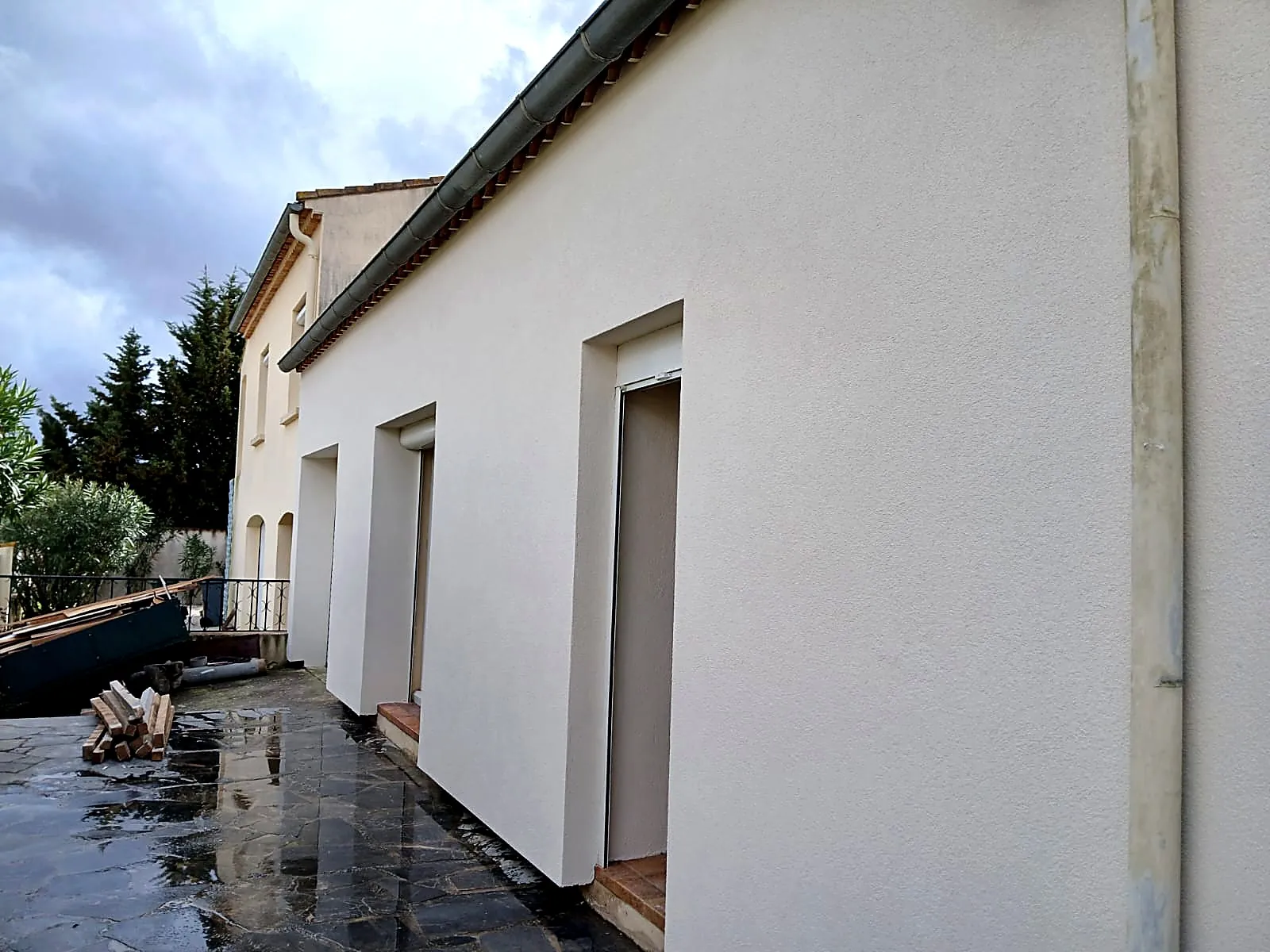 Isolation extérieure et pompe à chaleur air/air, Aspiran (34) : façade après travaux