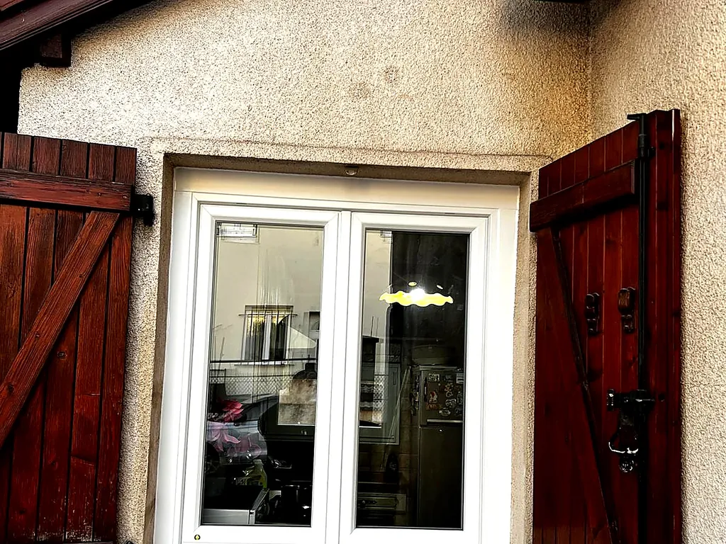 Fenêtre PVC double vitrage posée