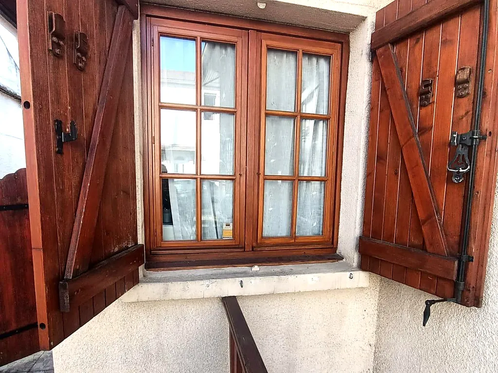 Fenêtre bois d’origine, avant remplacement